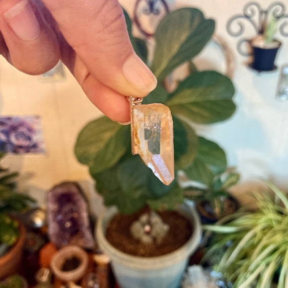 Peach Lemurian Quartz Pendant - Picture 7 of 12